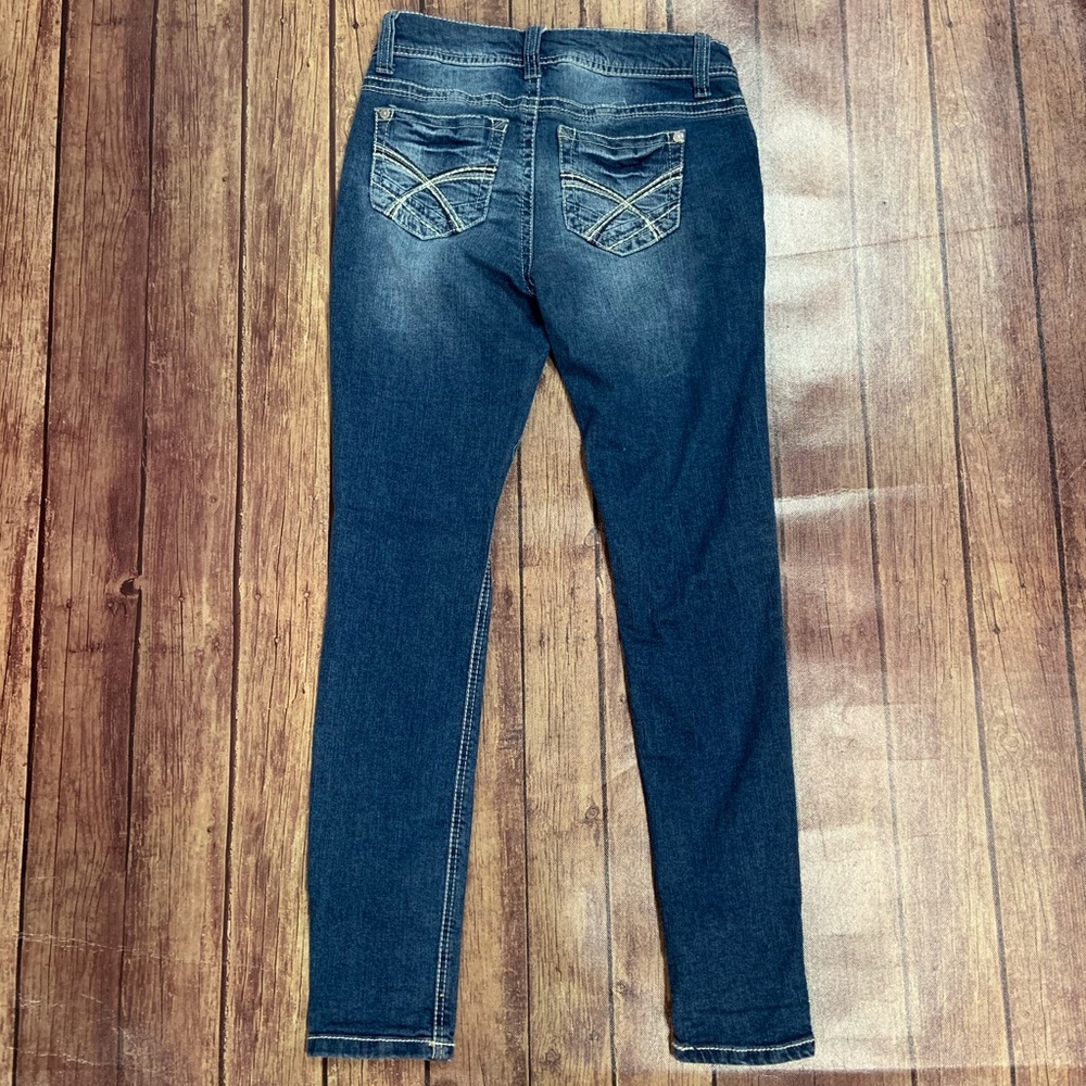Wallflower Distressed Skinny Jeans - Picture 6 of 6